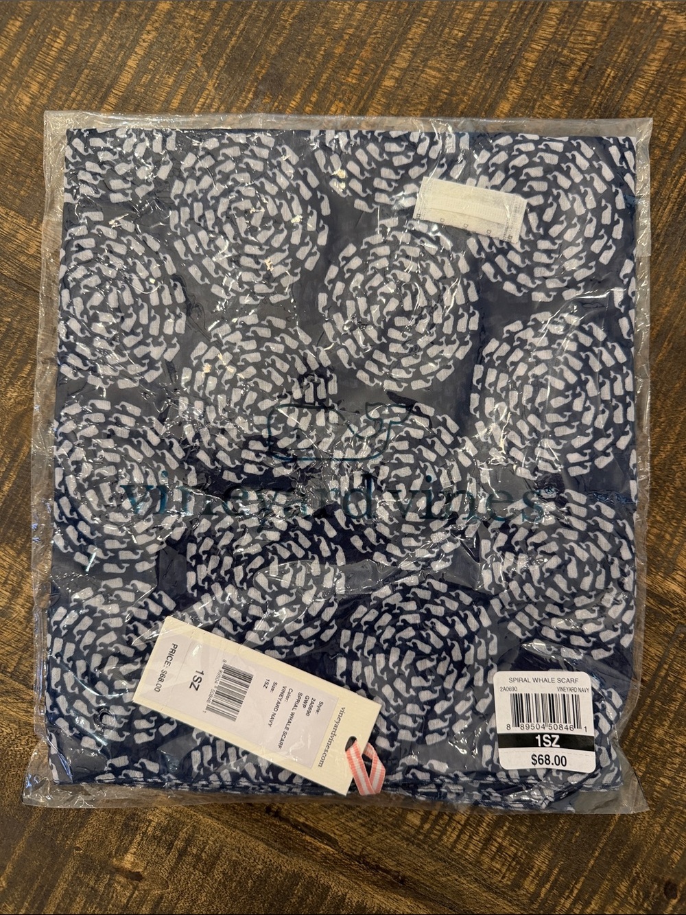 Vineyard Vines Spiral Whale Scarf in Blue & White NWT